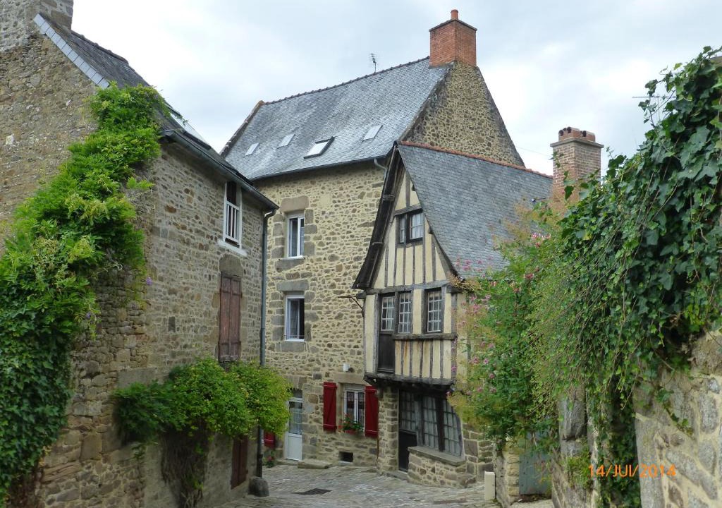 Lanvallay Apartment | Le Logis de la Cour de Bretagne au Port de Dinan Lanvallay