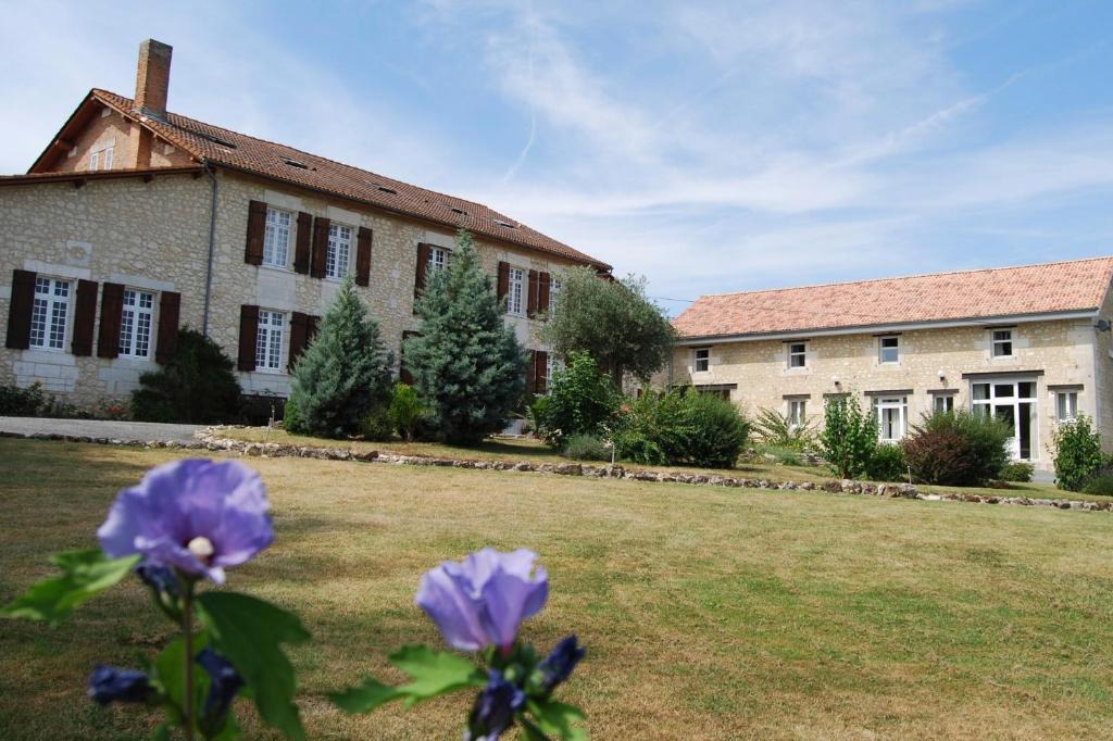 Neuvicq Bed & Breakfast | Le Logis des Quatre Puits