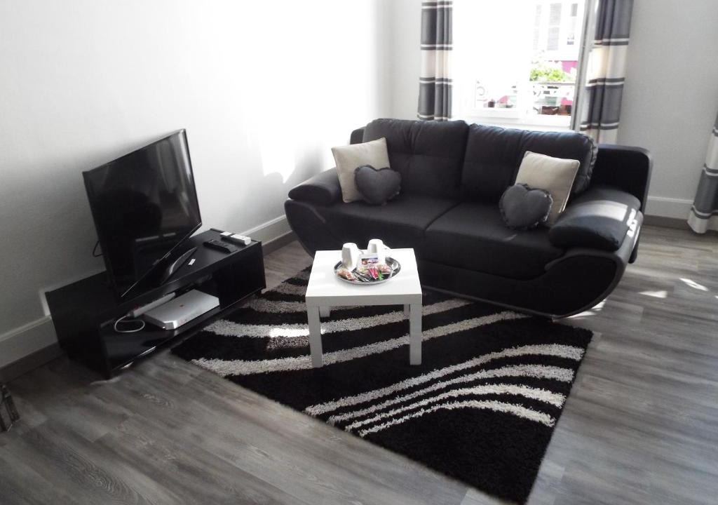 La Roche-Guyon Apartment | Le Logis du Château