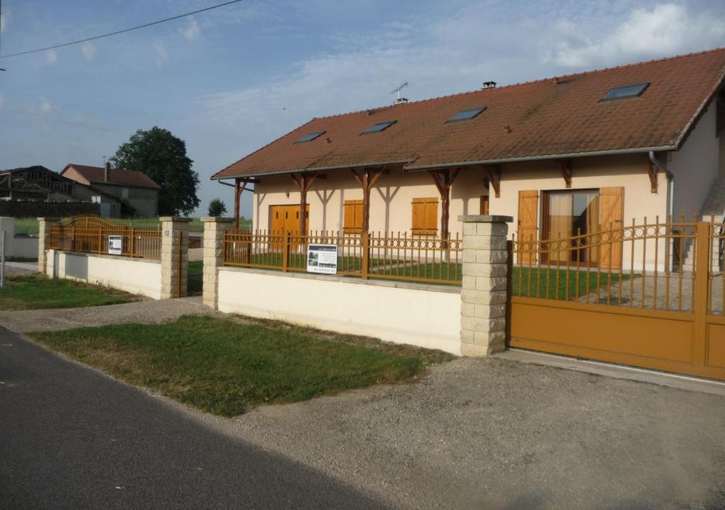 Giffaumont-Champaubert House | LE LOGIS DU DER
