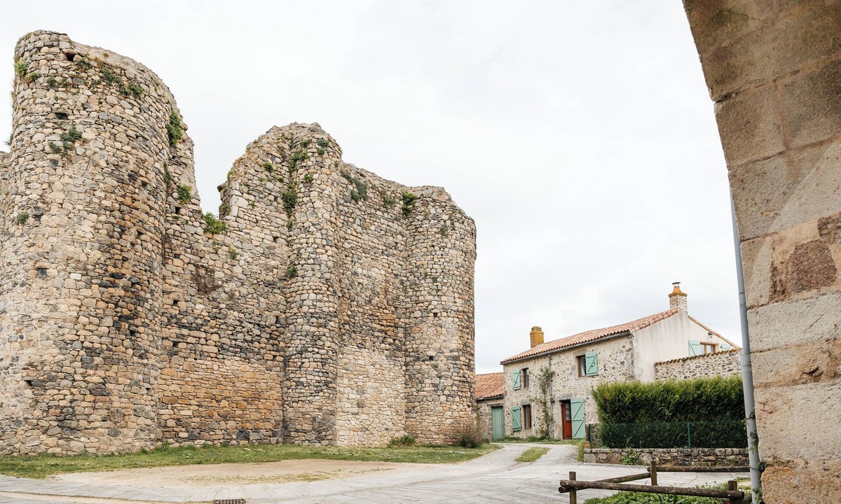 Sevremont House | Le logis du vieux Donjon, 10 min from Puy du Fou
