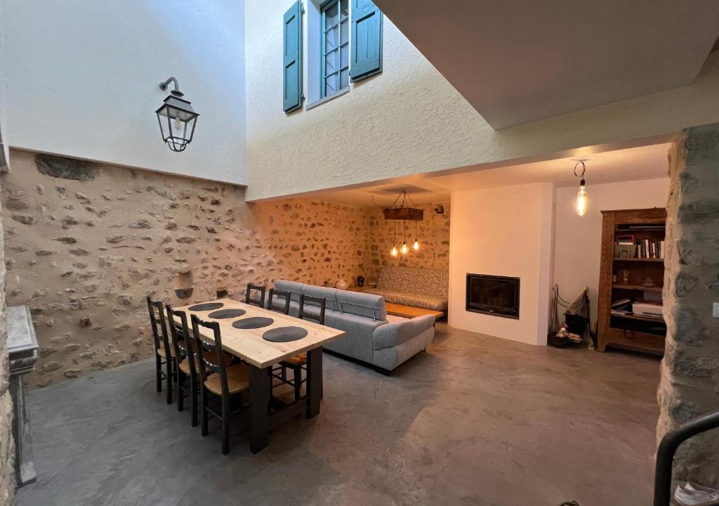 Saint-Nazaire-le-Desert House | le logis du désert