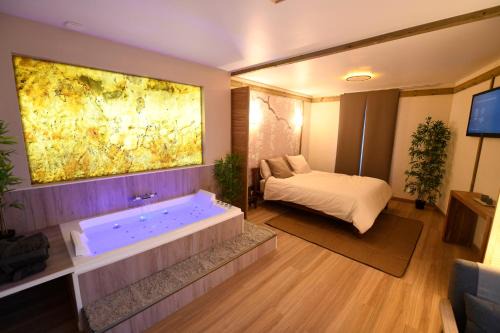 Conflans-Sainte-Honorine Apartment | Le Lotus Suite romantique avec SPA privé