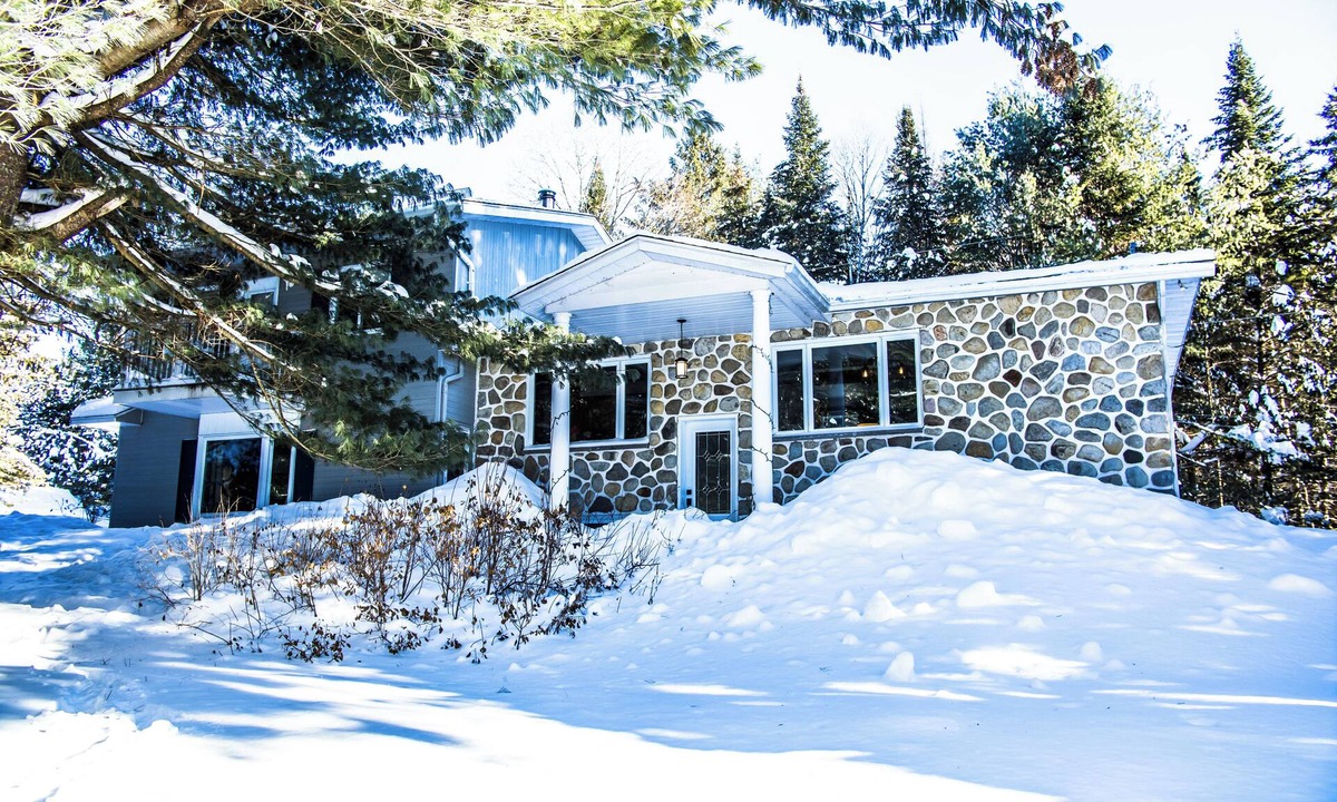 Saint-Alphonse-Rodriguez Ski Chalet | Le LumberJack | Indoor Spa Waterfront - Families - Lanaudière