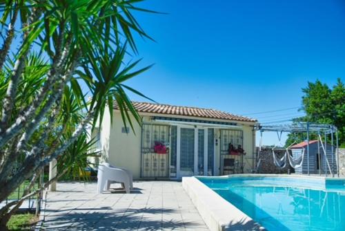 Saint-Bauzille-de-la-Sylve Apartment | « Le Magnolia » charmant gîte avec terrasse
