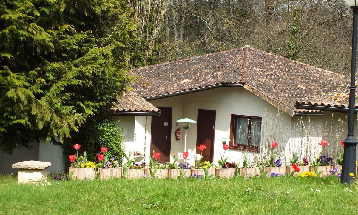 Peyrat-de-Bellac Hotel | Le Manguier