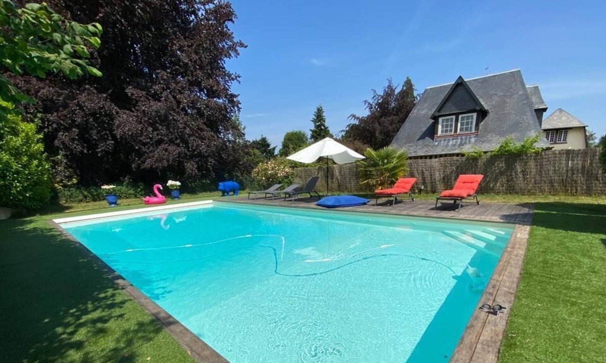 Pont-l'Eveque House | Le Manoir - 14 beds