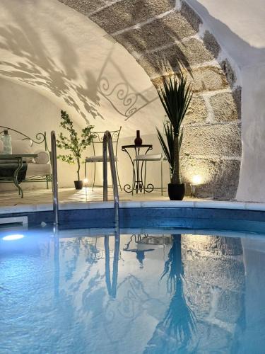 Sevremont House | Le Manoir médiéval de Garance