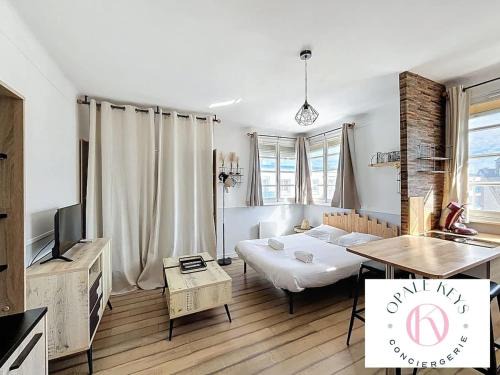 Calais City Center Apartment | Le Marin - Studio au pied du Port - Proche Plage