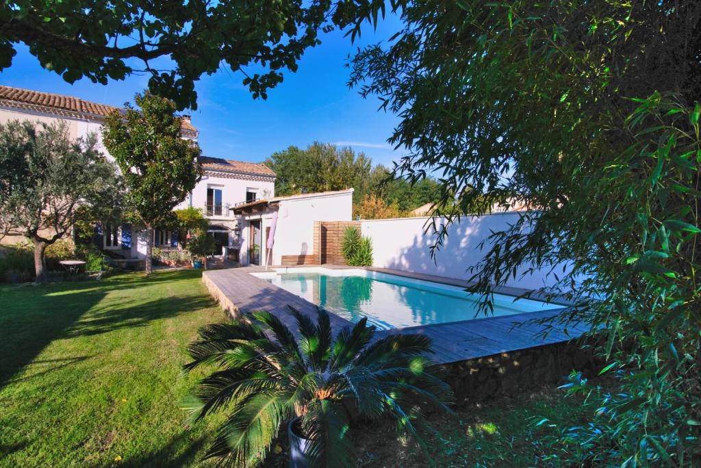 Roquemaure Bed & Breakfast | Le Mas Cothy en Provence