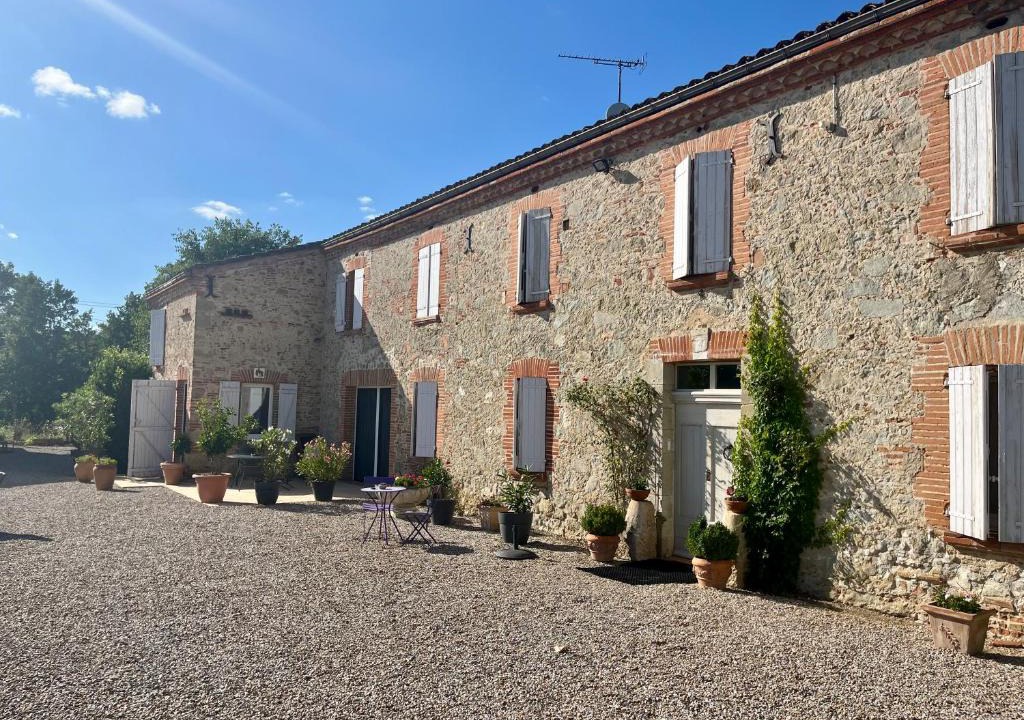 Lavaur Bed & Breakfast | Le Mas De Marie