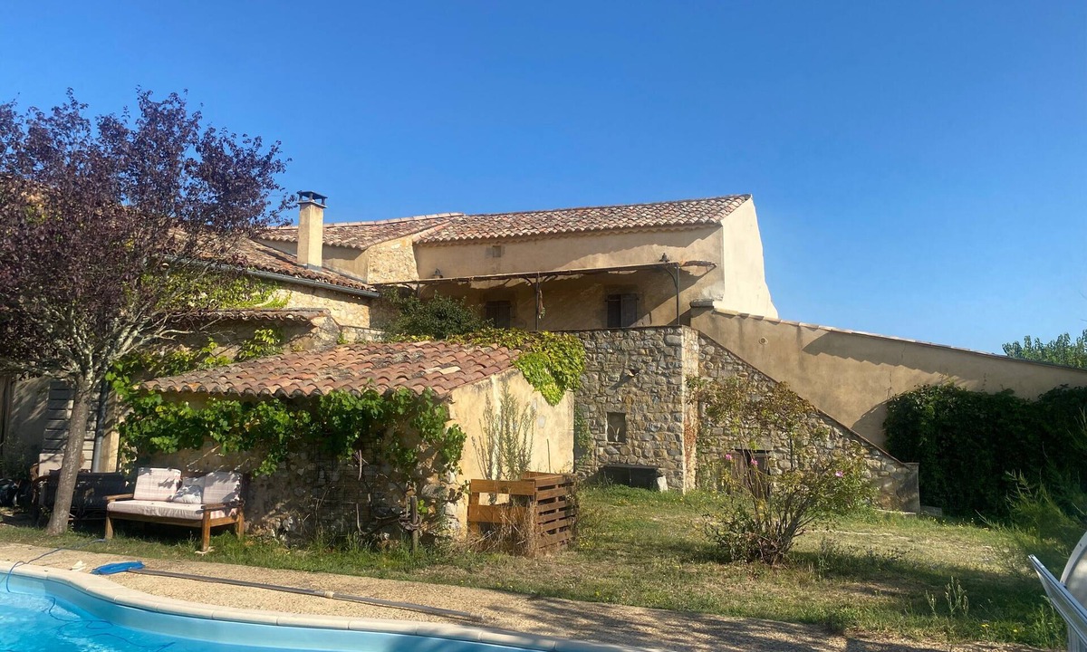 Bessas House | Le Mas de Peyraube – La Voûte des Oliviers: Stone & Wood Charm, Panoramic Views