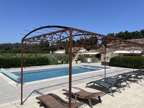 Graveson Bed & Breakfast | Le Mas Des Chutes