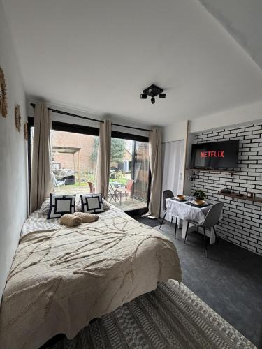 Triolo Apartment | Le Mauroy - 800 m Stadium - Terrace - Parking - Wifi - Netflix