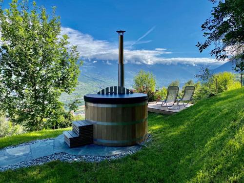 Granges Ski Chalet | Le mayen de Lucien et Thérèse - Jacuzzi, Valais