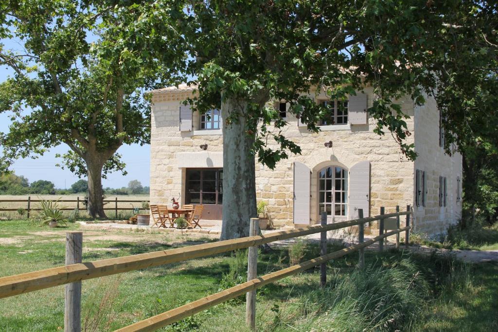 Le Cailar Bed & Breakfast | Le Mazet De Jean