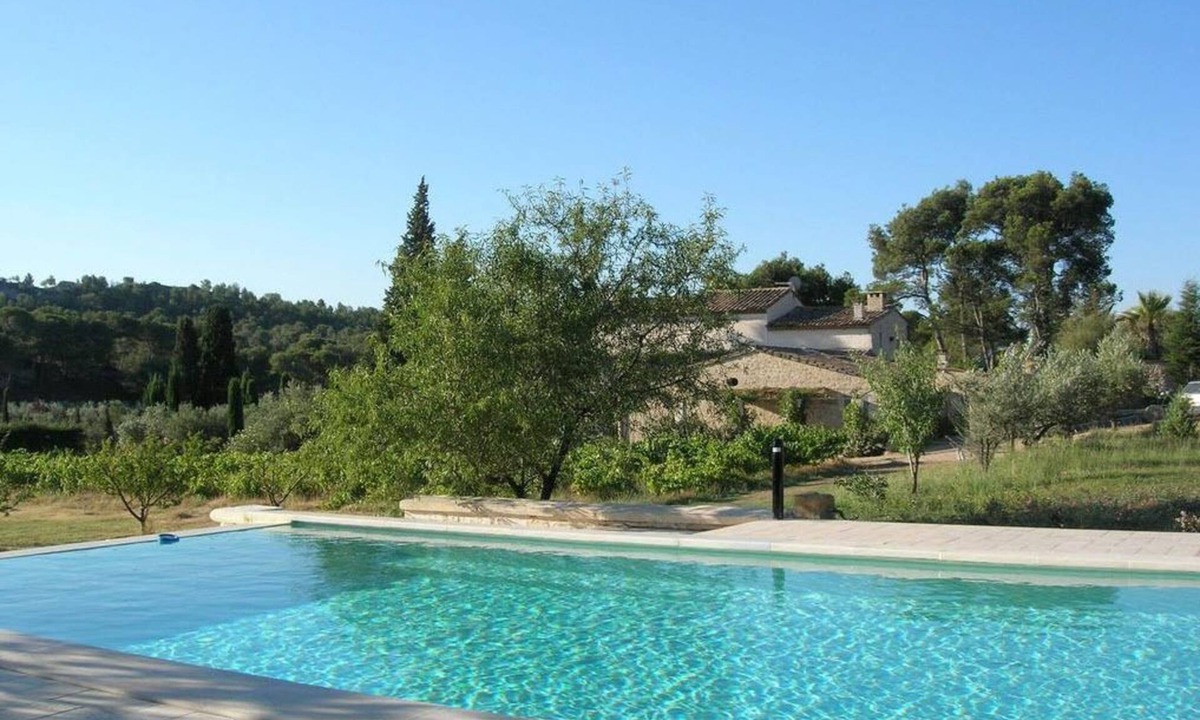 Barbentane House | Le Mazet De La Dame