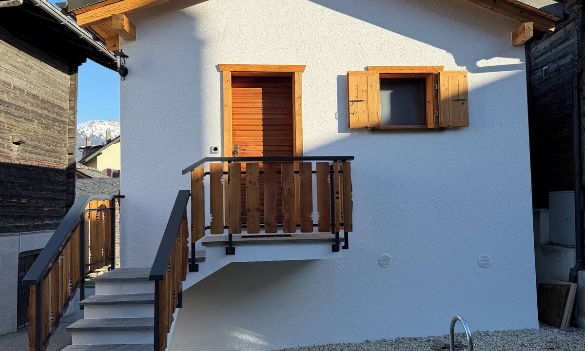 Lens House | Le mazot - large studio with separate shower room