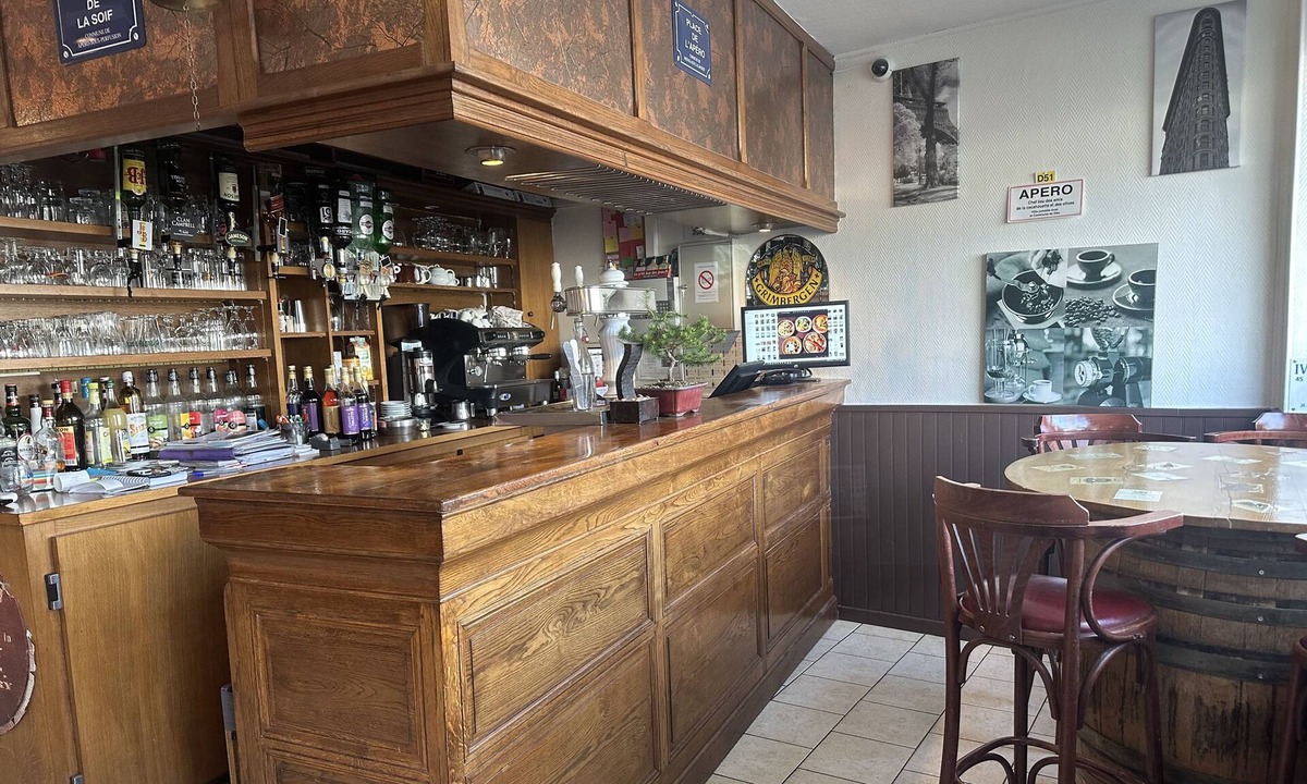 Montargis Hotel | LE MEDITERRANEEN