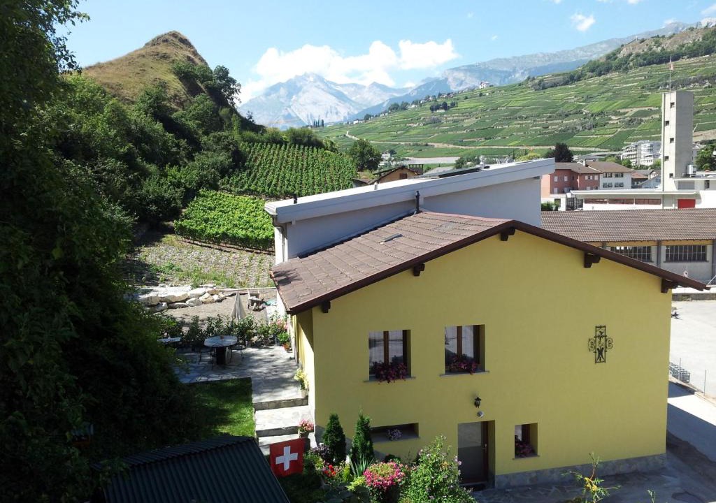 Sion House | Le Merle Châtelain
