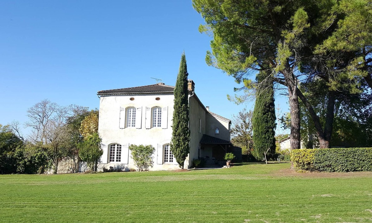 Condom Other | Le Meslier, Large charming gîte,