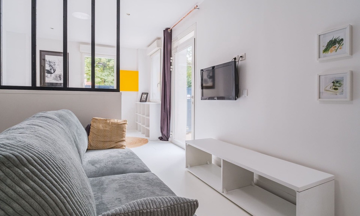 Pont des Demoiselles-Montaudran-La Terrasse Apartment | Le Minautore - Charmant studio climatisé