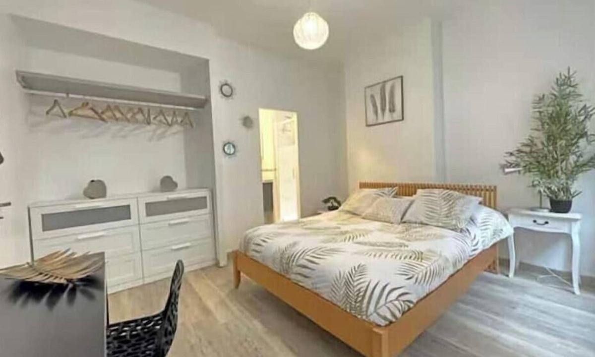 Les Cordeliers Apartment | Le Minimalist Chic - Carré d'Or & Tête d'Or