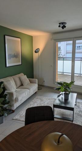 Grand Trou - Saint Jean De Dieu Apartment | Le Modern French