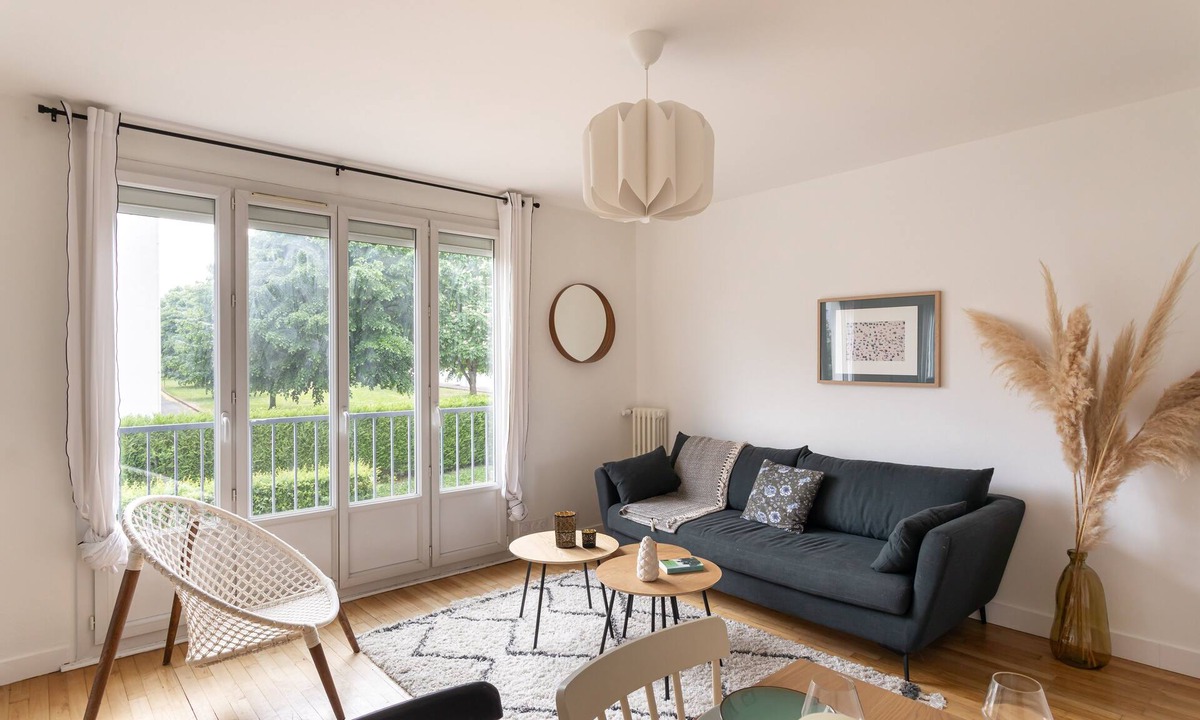 Francisco-Ferrer - Vern Apartment | Le Montaigne - appt proche de la gare