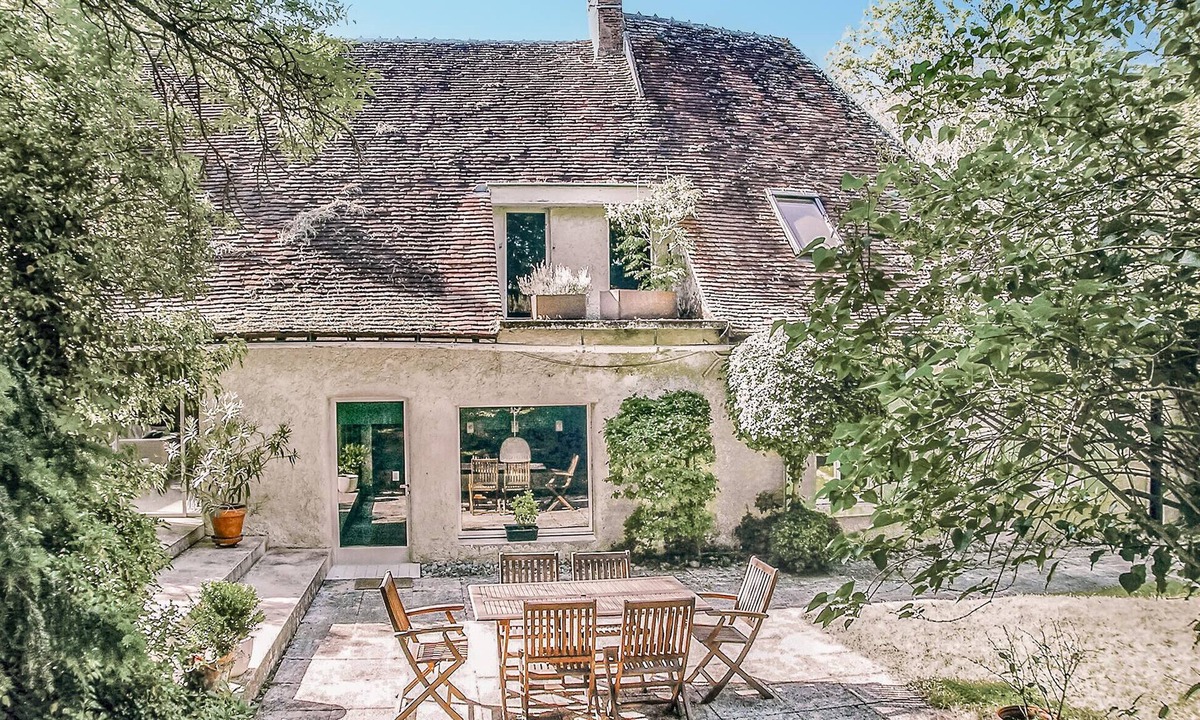 Saint-Georges-sur-Baulche House | Le Moulin de Saint-Georges