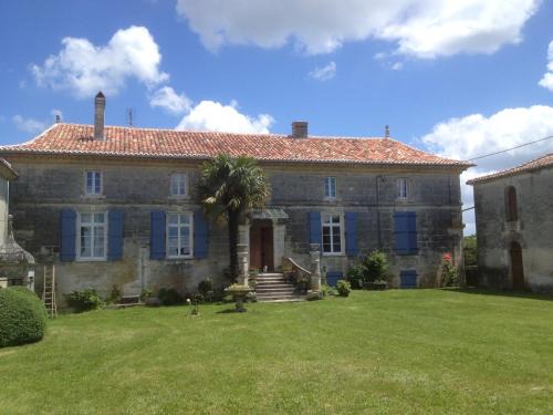 Bertric-Buree Bed & Breakfast | LE MOULIN A VENT
