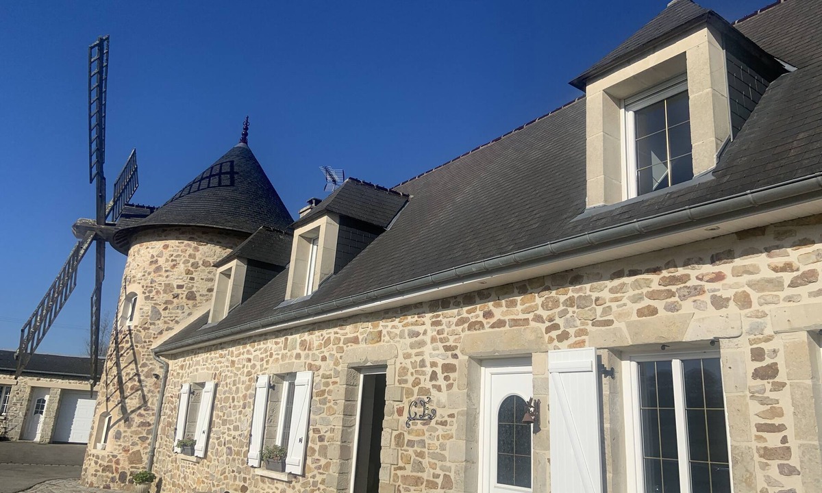 Montebourg House | LE Moulin Avec Piscine Desmee