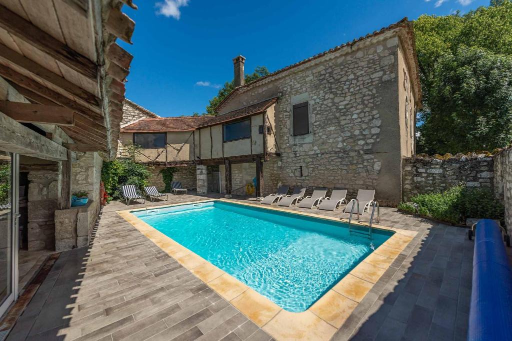 Saint-Pantaleon Bed & Breakfast | Le Moulin de Bernard