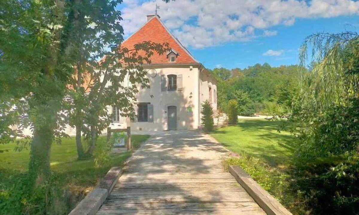 Jully-sur-Sarce House | Le Moulin de Champagne