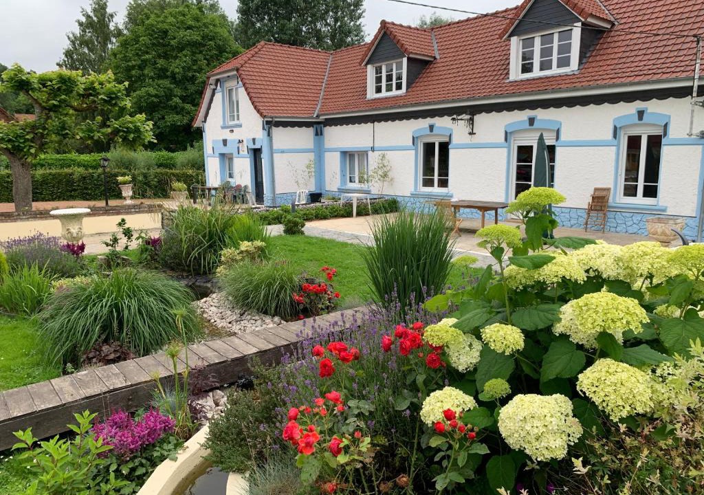 Cavron-Saint-Martin House | Le Moulin de la Planquette