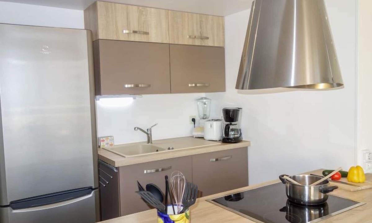 Le Grau-Du-Roi Apartment | Le Myflower by Interhome