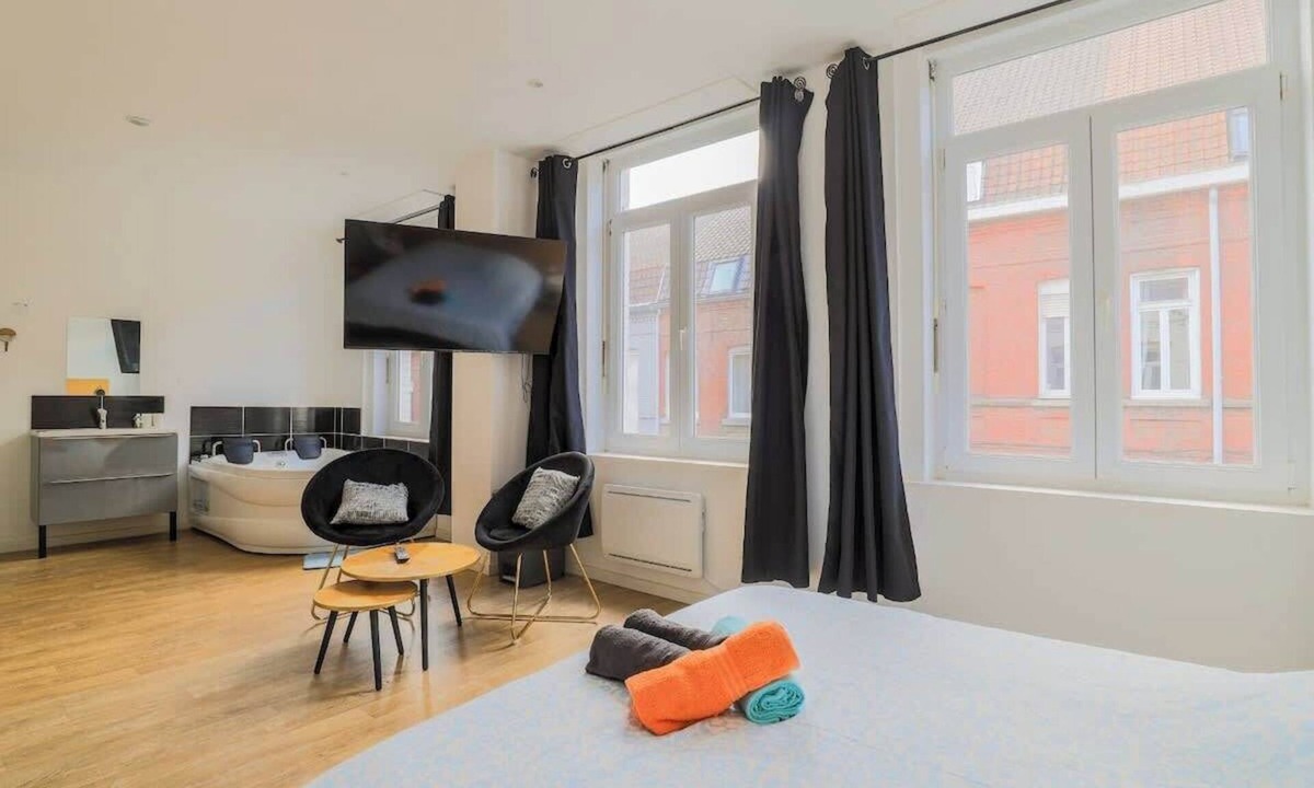 Tourcoing Apartment | Le Nid Cosy 2, Balnéo et wifi