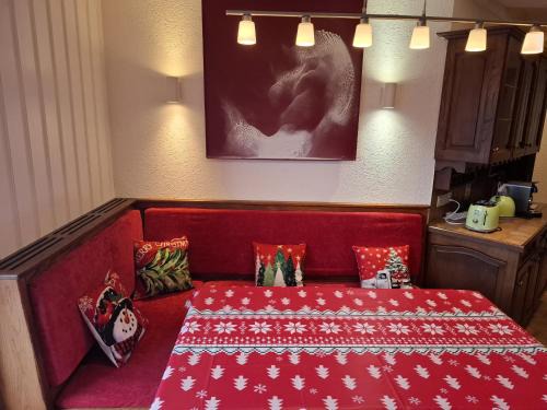Leysin Apartment | Le Nid d'aigle apt 405 Leysin centre avec forfait piscine sauna jacuzzi en option