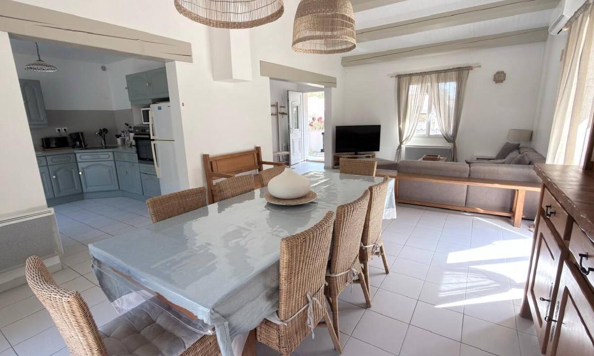 La Faute-sur-Mer Villa | Le Nid des Nôtres - a cocoon of softness between sea and forest 🌊☀️