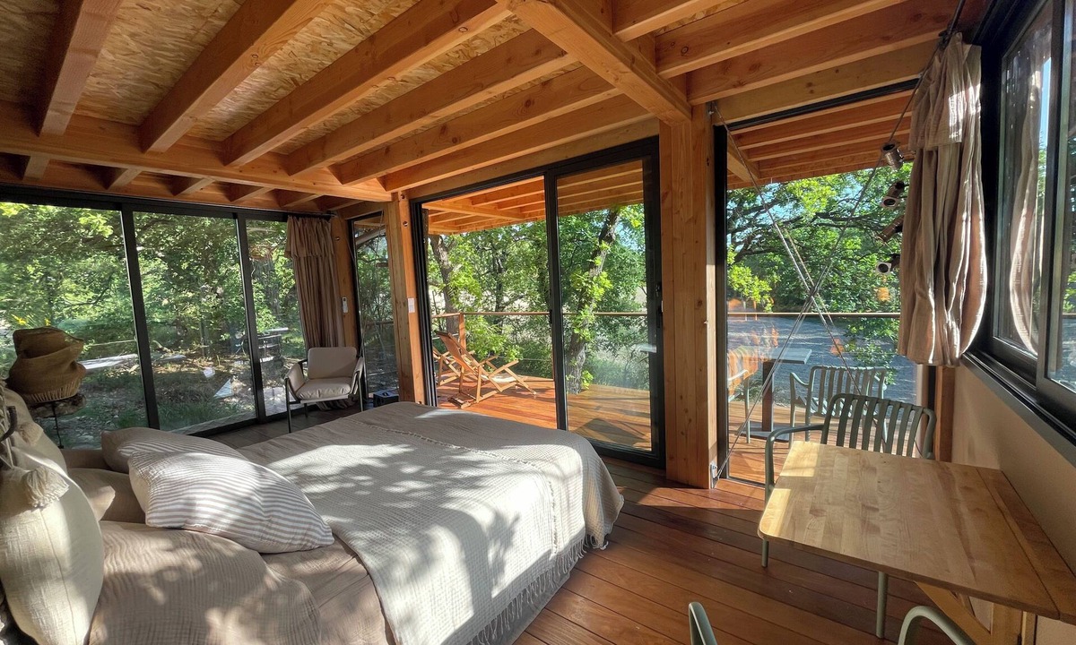 Le Puy-Sainte-Reparade Cabin | Le Nid in Provence