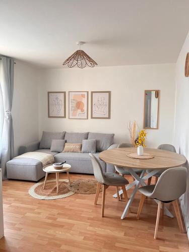 Saint-Charles du Port Apartment | Le Nid - T3 Moderne en duplex