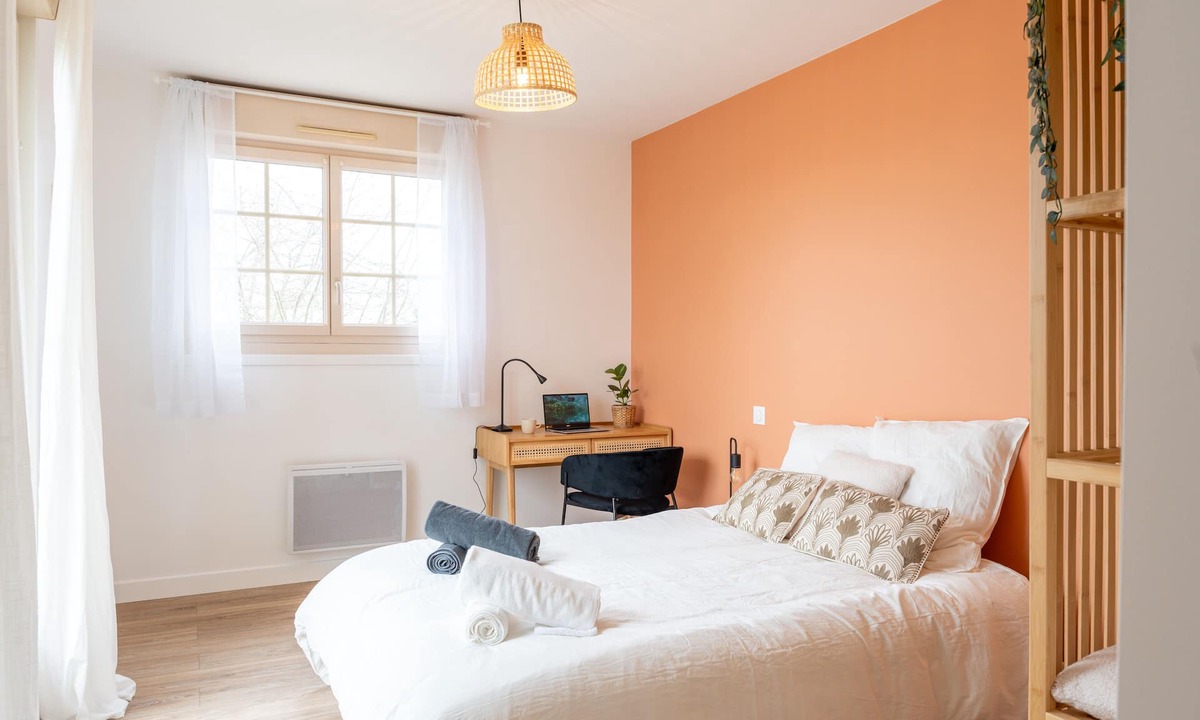 Saint-Hilaire-de-Loulay Apartment | Le Noyer : Moderne - Spacieux - Parking