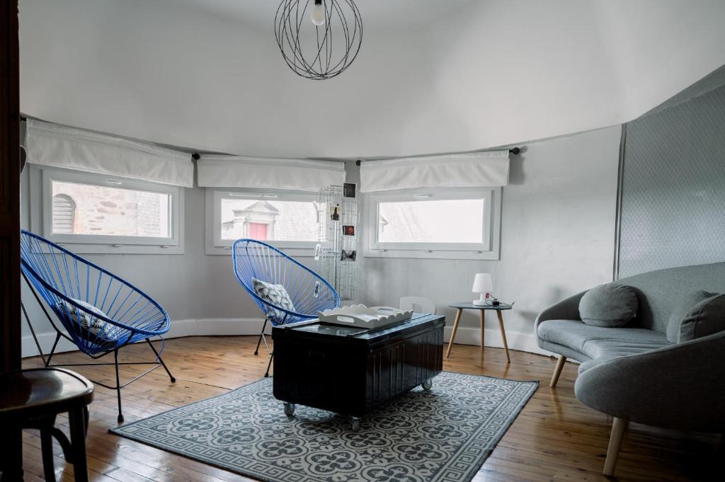 Rodez Apartment | Le Numero 5 de la Chapelle royale. Hyper centre.