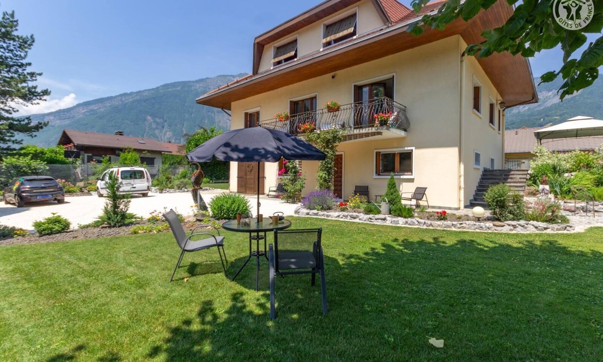 Outrechaise House | LE P'TIT GITE EN PLUS