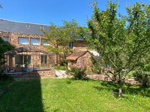 Collonges-la-Rouge Bed & Breakfast | Le palmier d'Alice