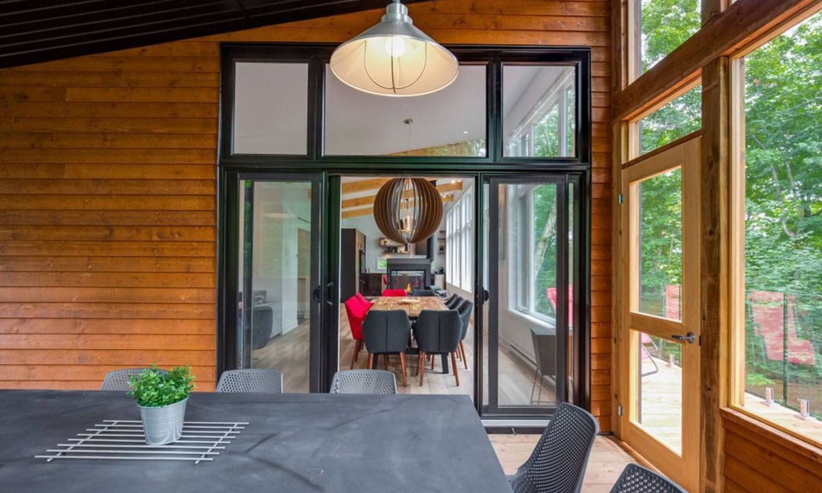 Morin Heights House | Le Panorama, Chalet Avec spa Près des Pentes de Ski!