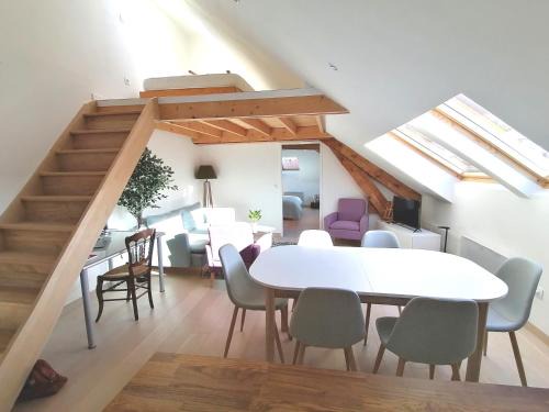 Voiron Apartment | LE PANORAMA