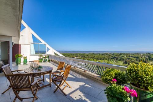 La Grande-Motte Apartment | Le Panoramique à la Grande Pyramide