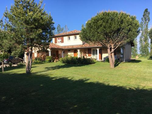 Saint-Cyr-sur-le-Rhone Bed & Breakfast | Le paradis de la Provence