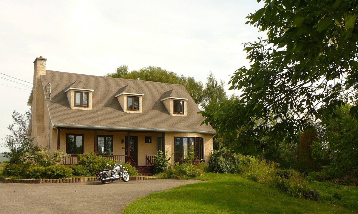 La Pocatiere House | Le Paradis de Magellan-tranquilité à la Campagne